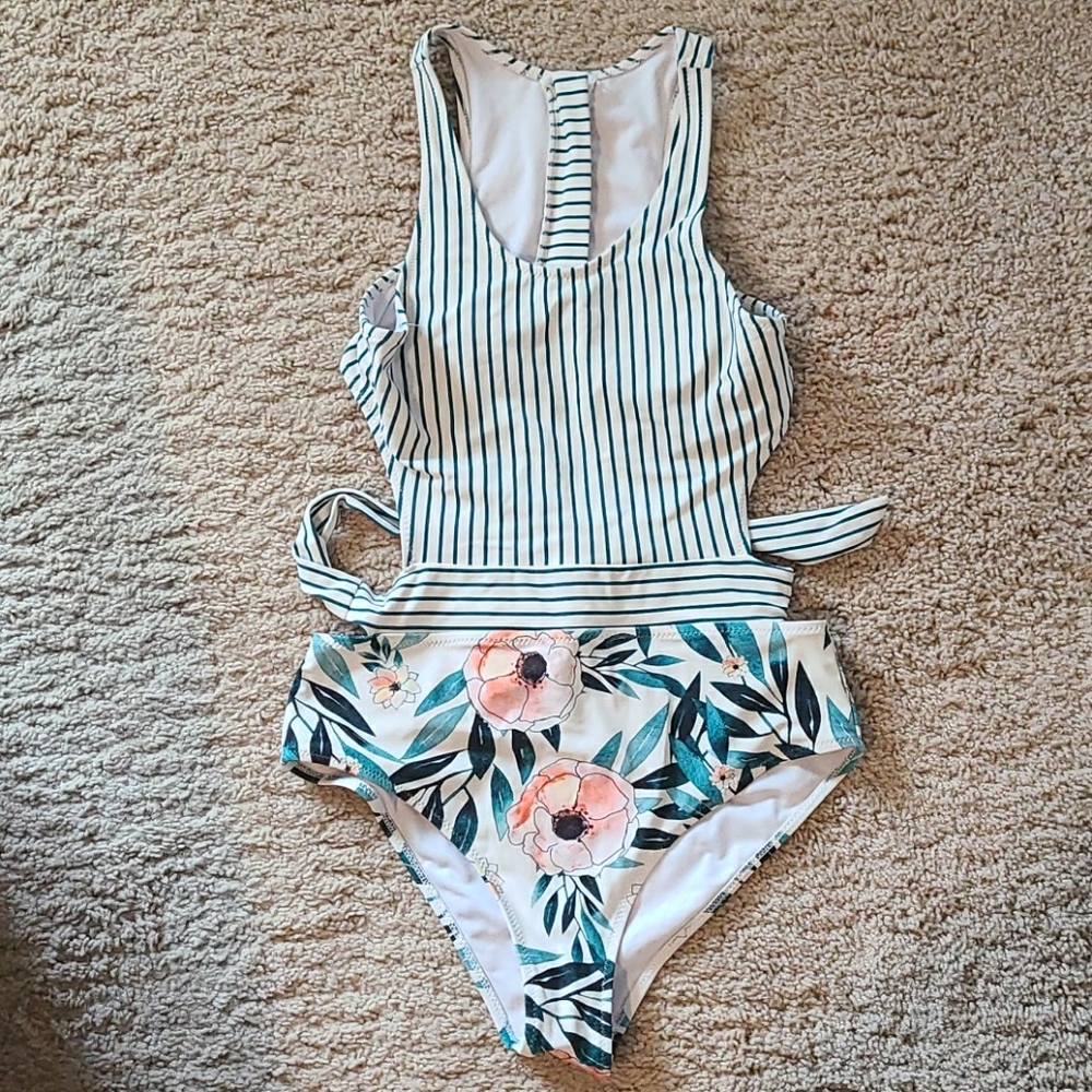 Swimsuit size M